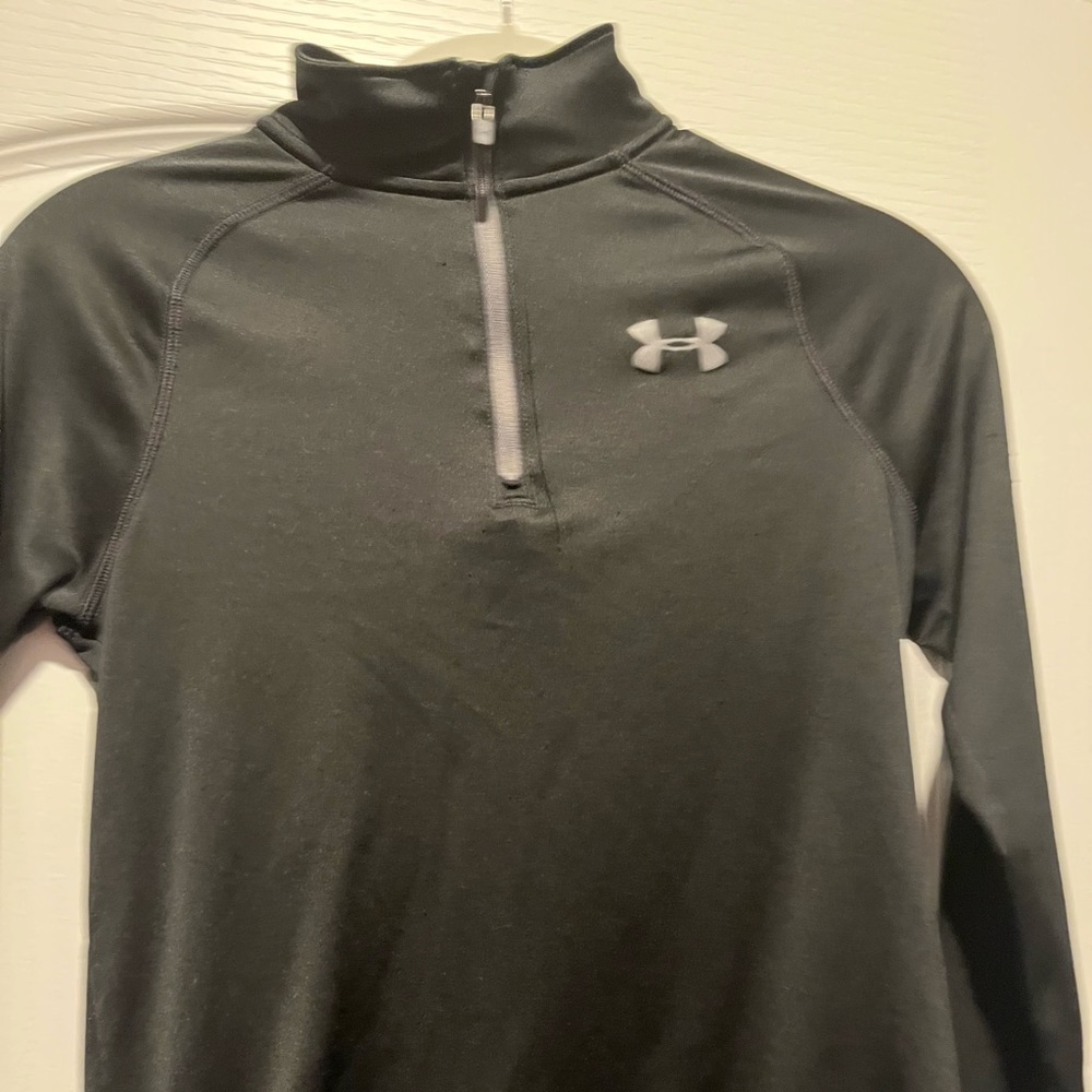 Boys Medium Under Armor 3/4 zip sweatshirt